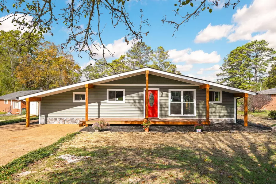 75 Elaine CIR, Fort Oglethorpe, GA 30742