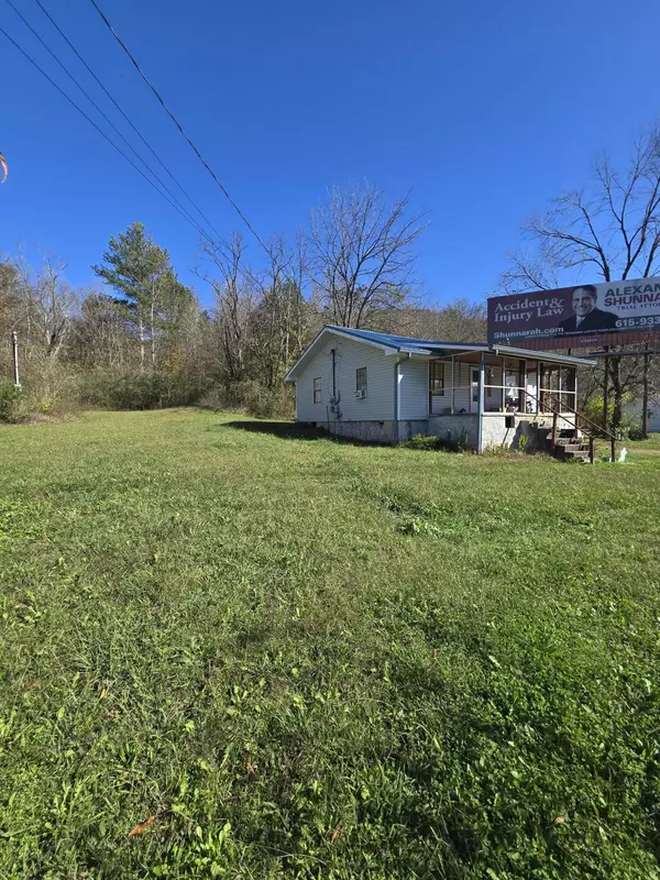 Whiteside, TN 37396,1975 Highway 134