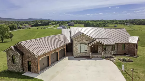 10677 Quarter Horse LN, Ooltewah, TN 37363