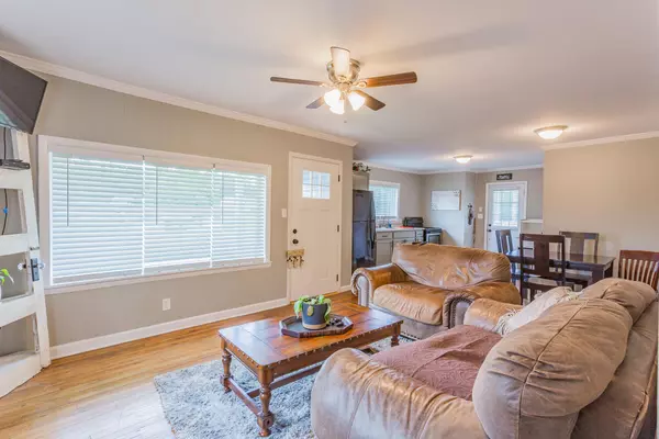 Rock Spring, GA 30739,18 Center Grove RD