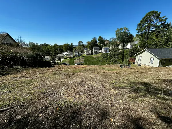 404 Druid LN, Chattanooga, TN 37405