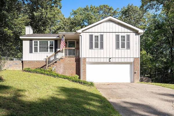 195 Brownwood CIR, Ringgold, GA 30736