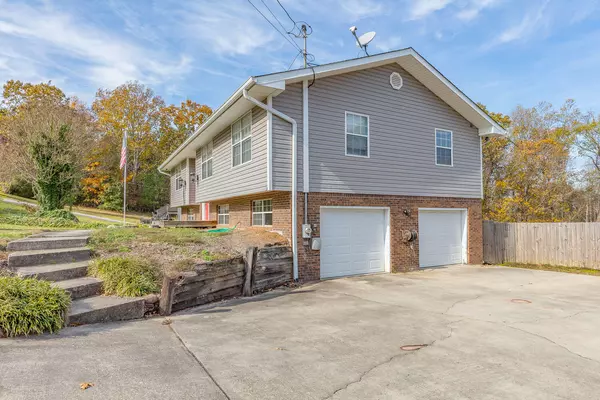 Rocky Face, GA 30740,220 Ault DR