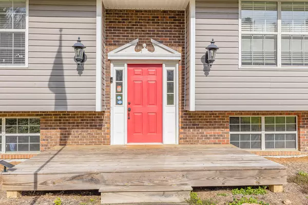 Rocky Face, GA 30740,220 Ault DR