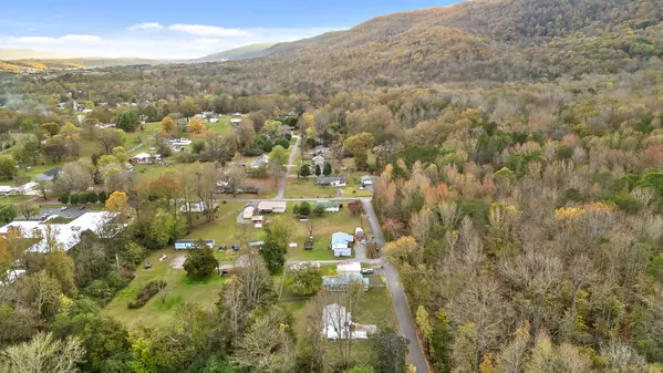 Dunlap, TN 37327,94 Davis ST