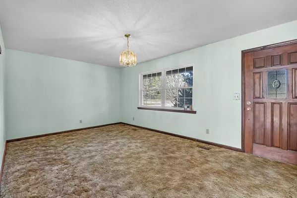 South Pittsburg, TN 37380,2536 Highway 156