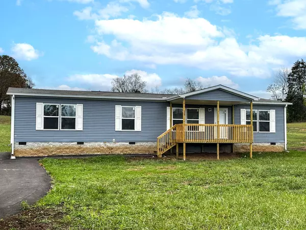 338 Bungalow DR, Dandridge, TN 37725