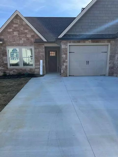 183 Sunset Cove DR, Rossville, GA 30741