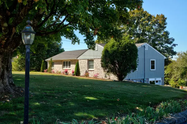 Chattanooga, TN 37412,917 Harris LN