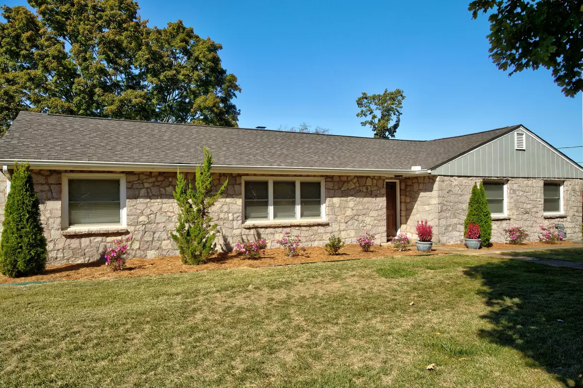 Chattanooga, TN 37412,917 Harris LN