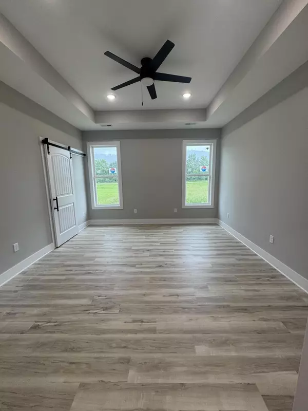 Dunlap, TN 37327,10 Shagbark CV
