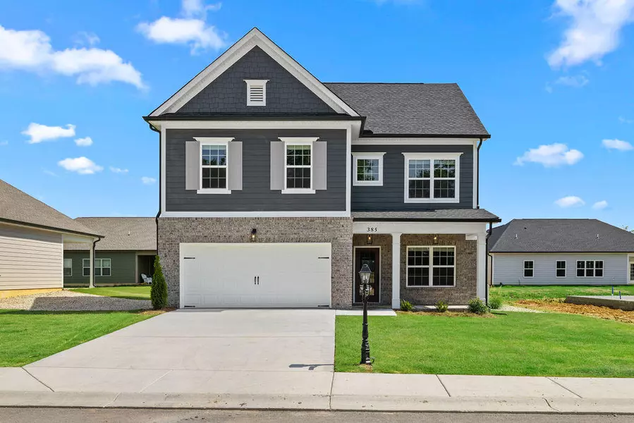 385 Winchester DR, Fort Oglethorpe, GA 30742