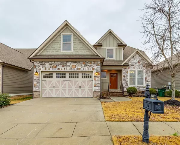 8507 Kennerly CT, Ooltewah, TN 37363
