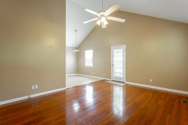 Harrison, TN 37341,6827 Hillside Bend TRL