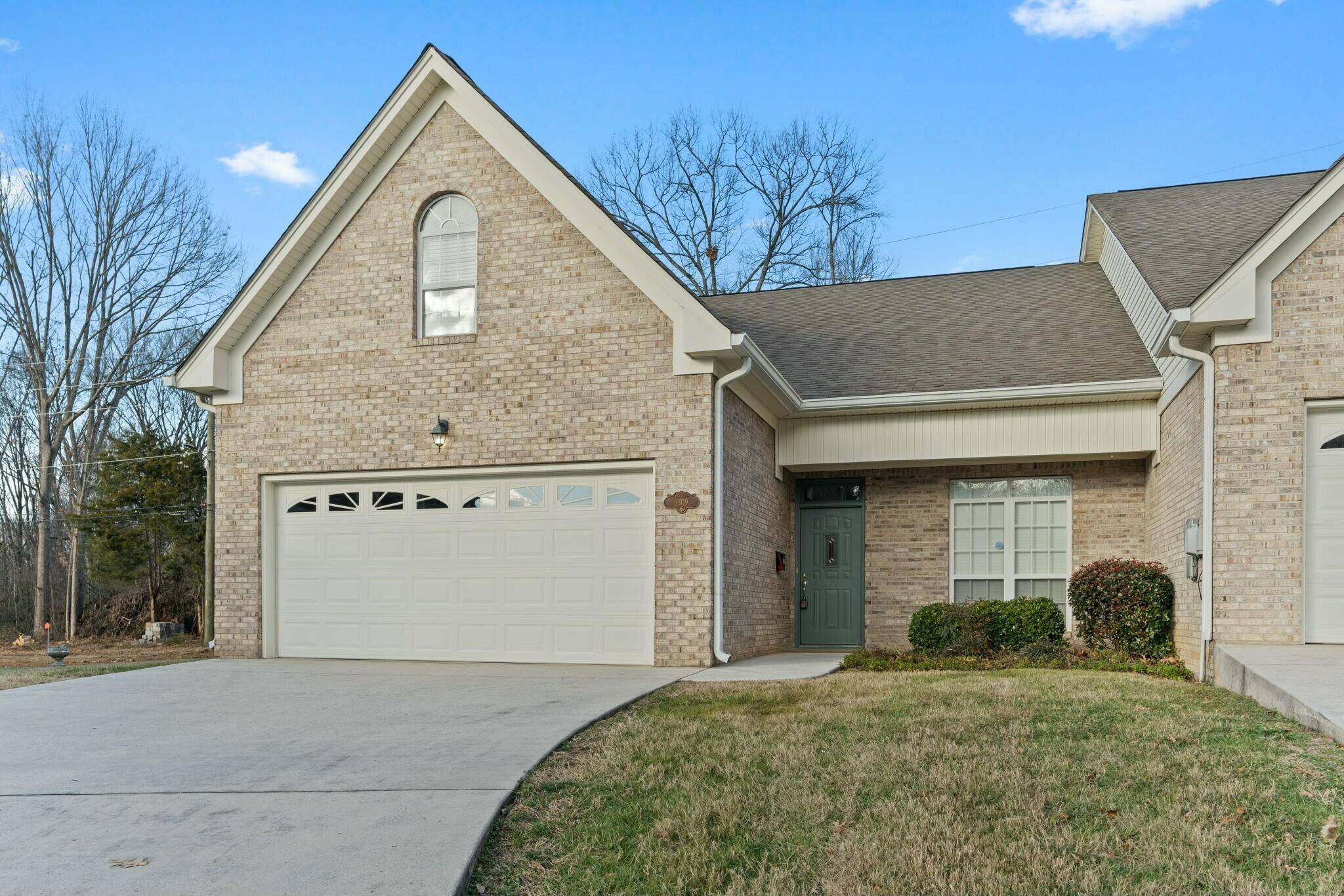 6309 Amber Brook DR, Hixson, TN 37343