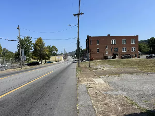 Chattanooga, TN 37404,1504 Dodds AVE