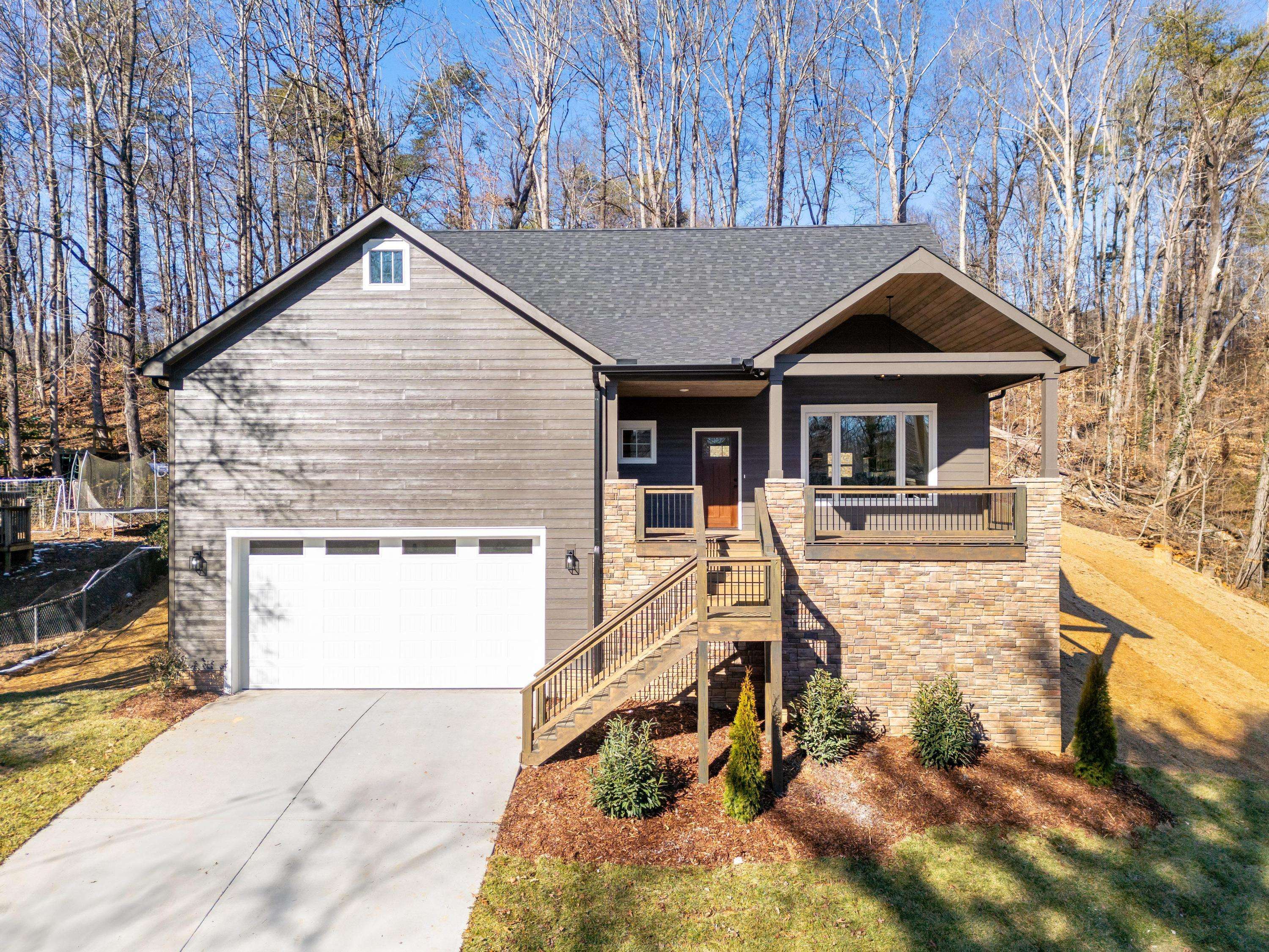 Chattanooga, TN 37415,311 Shady Crest DR