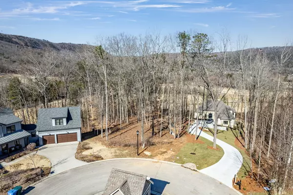 Chattanooga, TN 37419,868 Dry Branch CT