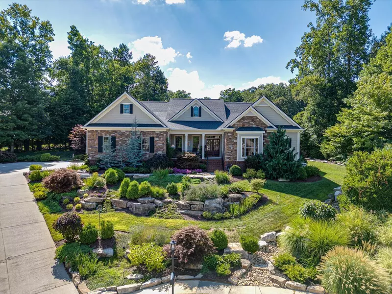 9347 Bronze Branch LN, Apison, TN 37302