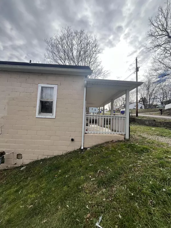 Harriman, TN 37748,314 Ayers DR