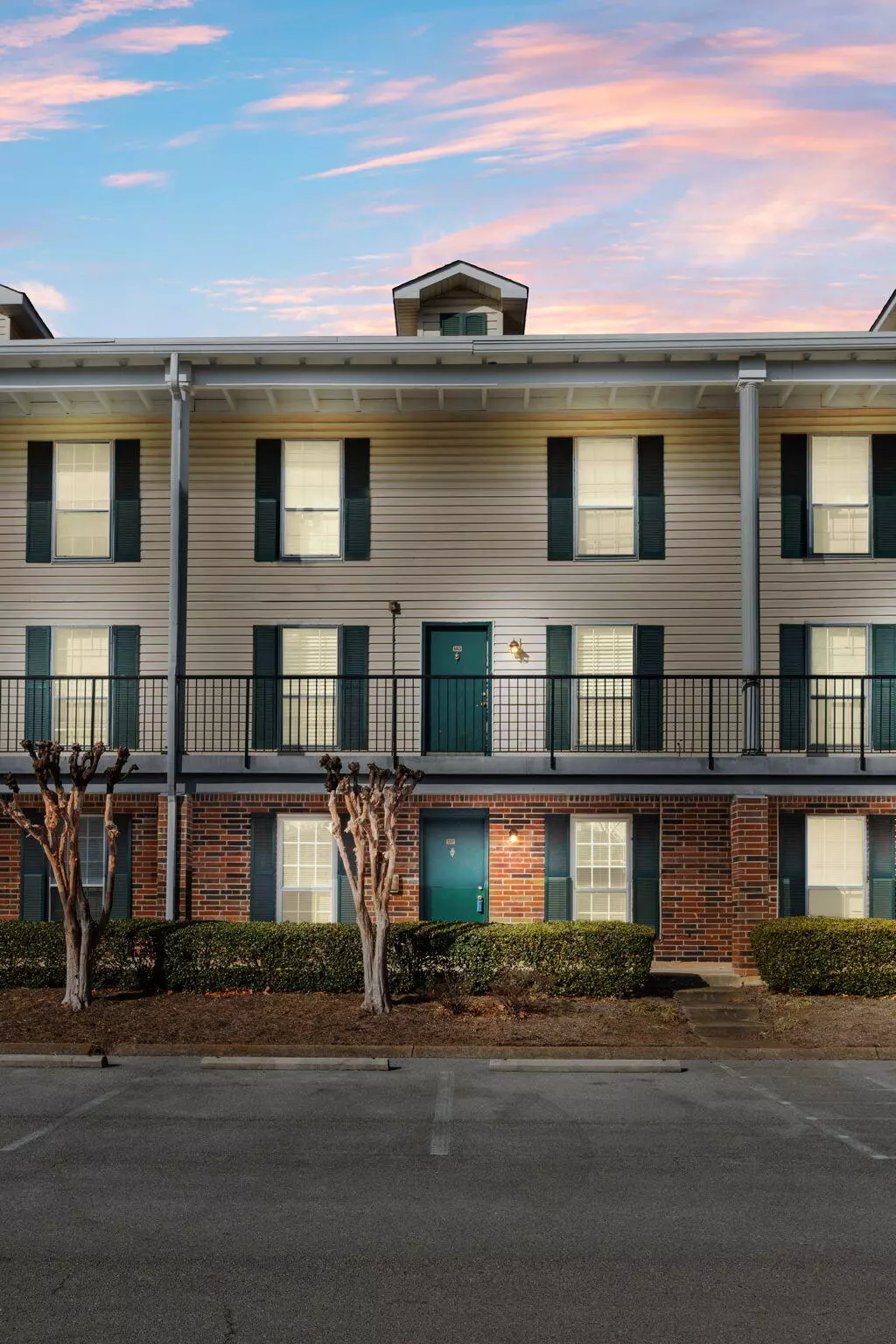 Chattanooga, TN 37405,900 Mountain Creek RD