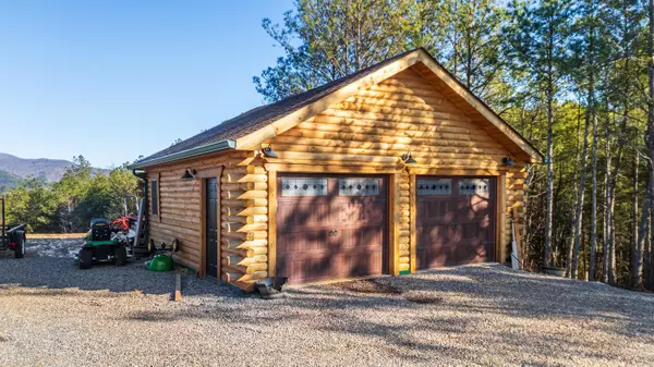 Copperhill, TN 37317,5333 Highway 64