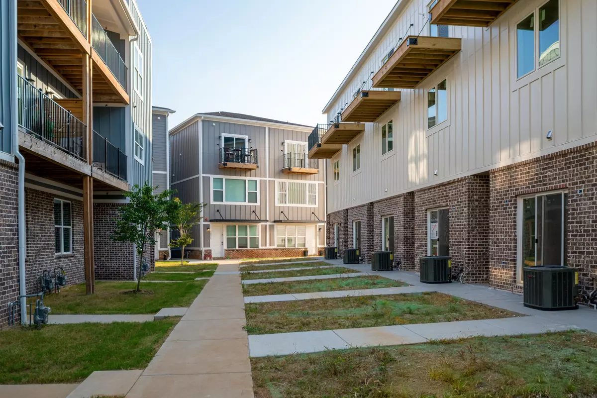 Chattanooga, TN 37408,939 Montague PL