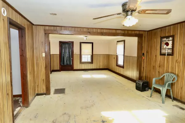 Palmer, TN 37365,115 66th AVE