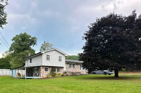 Whitwell, TN 37397,3290 Pocket RD