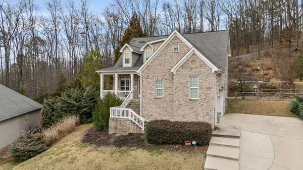 Chattanooga, TN 37421,830 Windrush LOOP