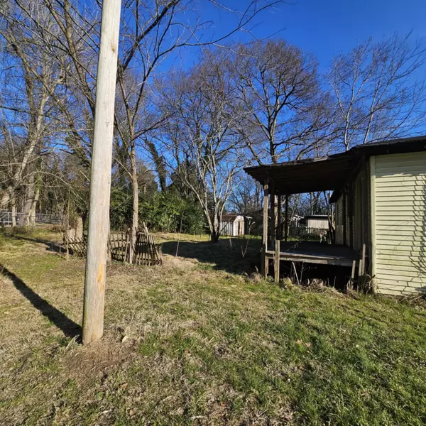 South Pittsburg, TN 37380,126 Berry Hill RD