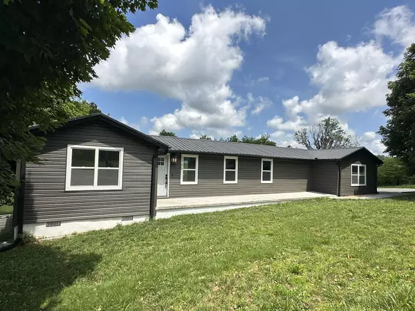 Dandridge, TN 37725,1705 Haire RD