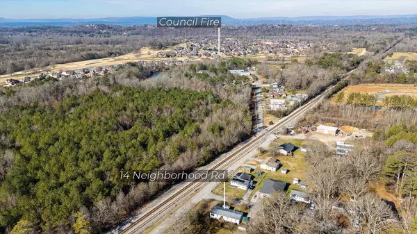 14 Neighborhood RD, Ringgold, GA 30736