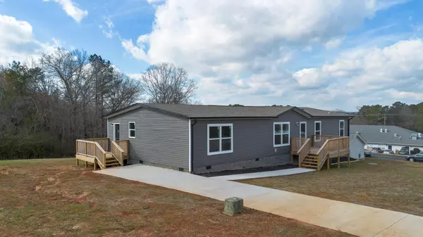 128 Lifestyle WAY, Benton, TN 37307