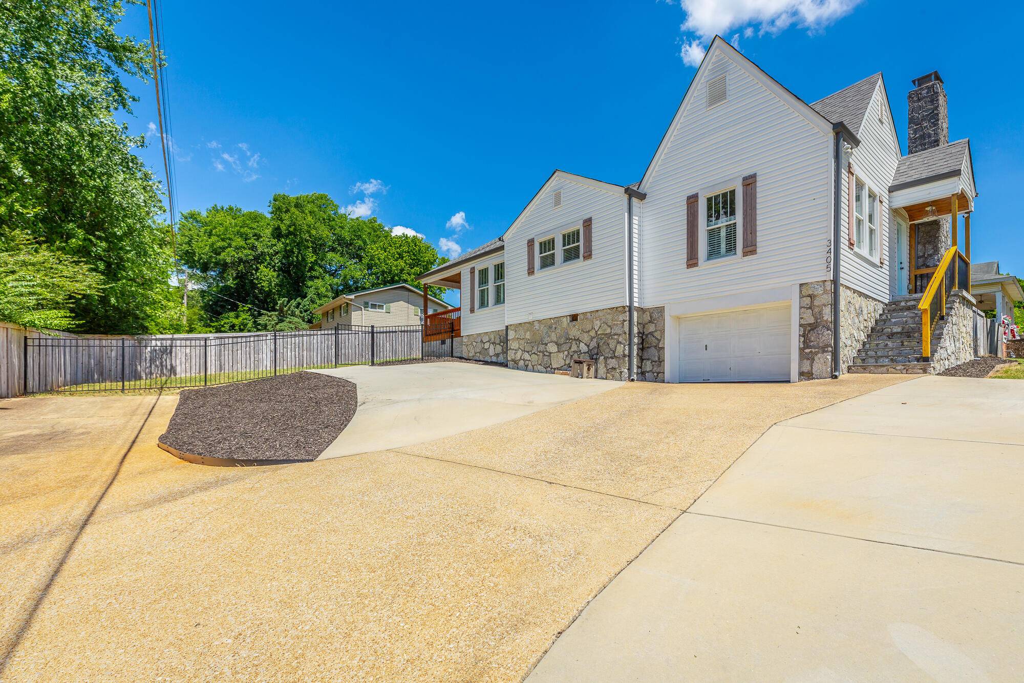Chattanooga, TN 37416,3405 Harrison PIKE