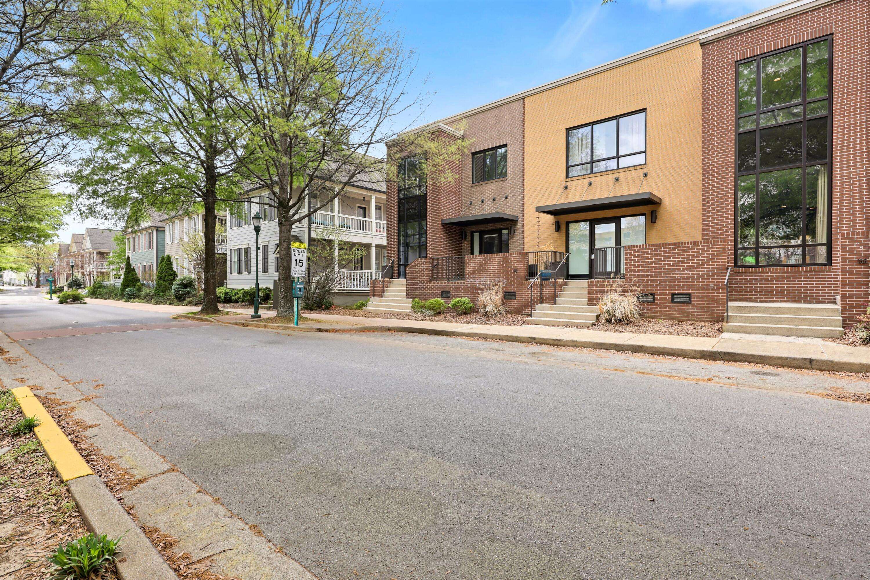 142 17th ST, Chattanooga, TN 37408