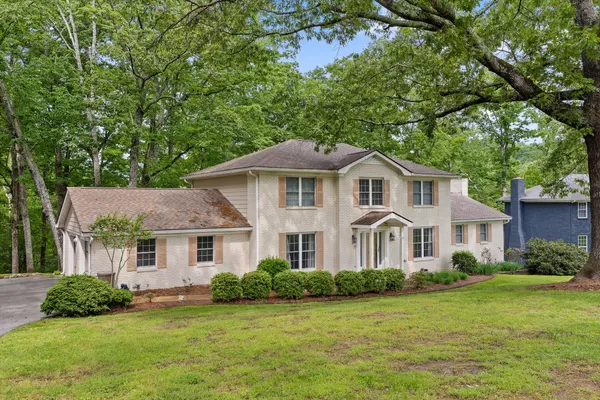 Chattanooga, TN 37415,5702 Queen Mary LN