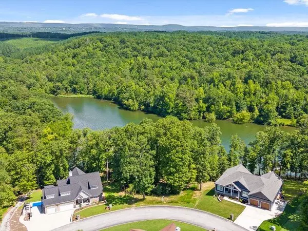 Sale Creek, TN 37373,15887 Channel Pointe DR