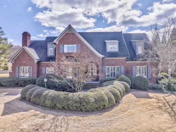 1807 Martha'S Bridge RD, Dalton, GA 30720