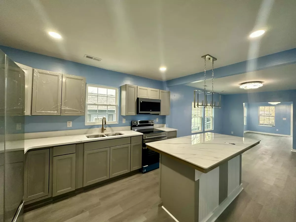 Chattanooga, TN 37406,2006 Rawlings ST