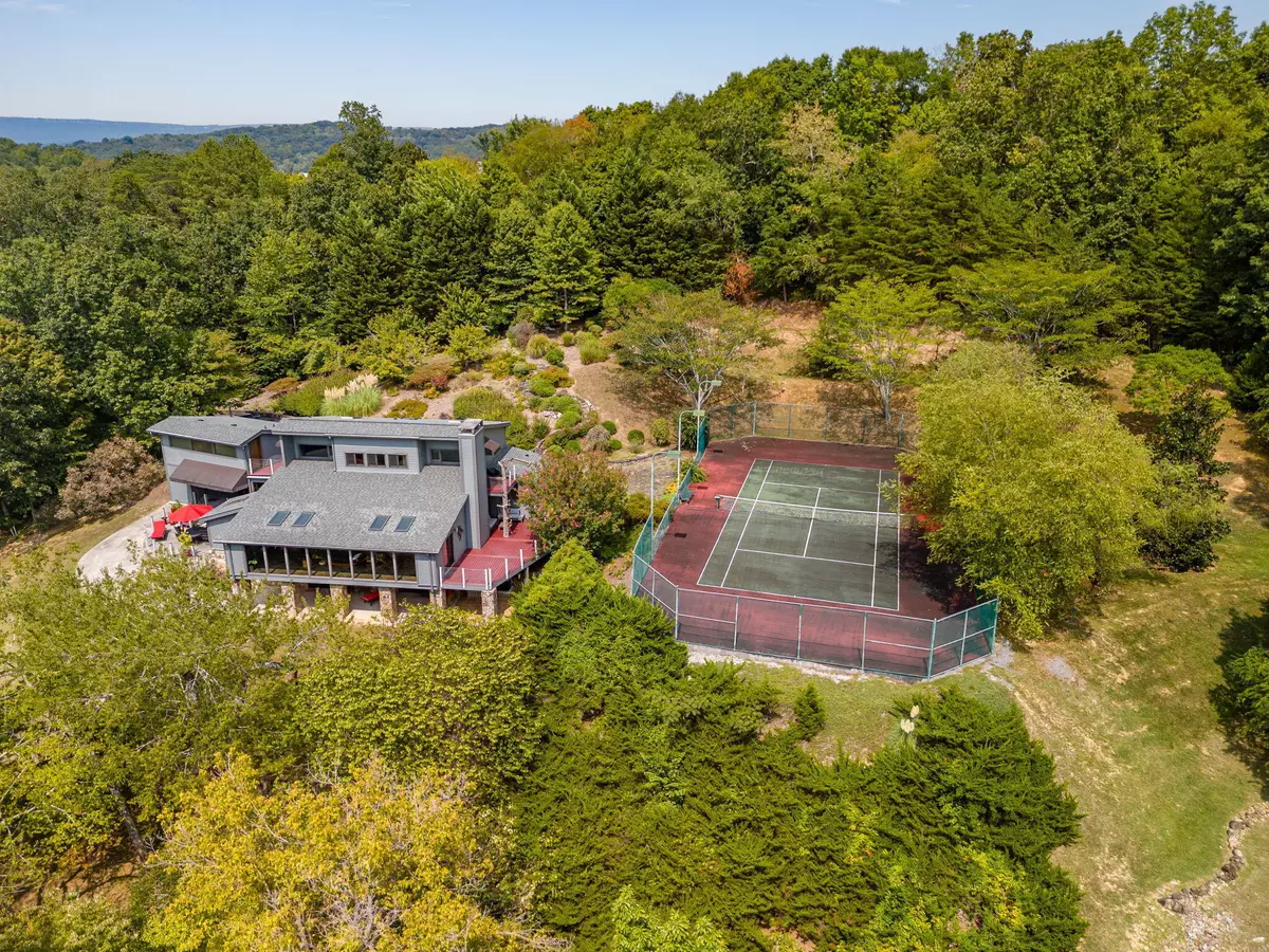 Chattanooga, TN 37416,3411 Kings Cove LN