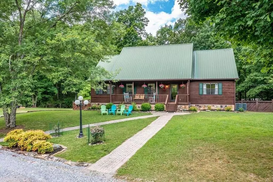 1616 Millwoode LN, Soddy Daisy, TN 37379