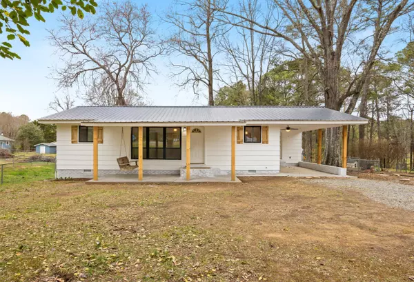 1419 Pamela DR, Tunnel Hill, GA 30755