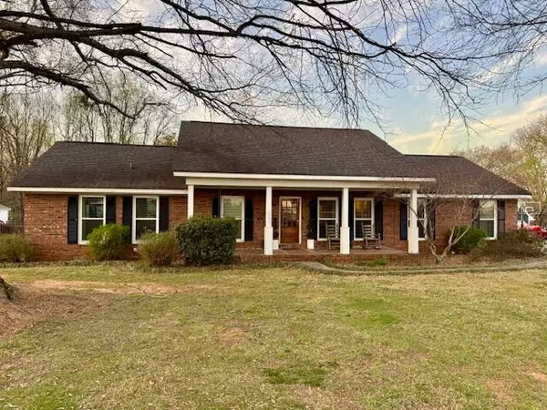 3001 Brookhaven CIR, Dalton, GA 30720