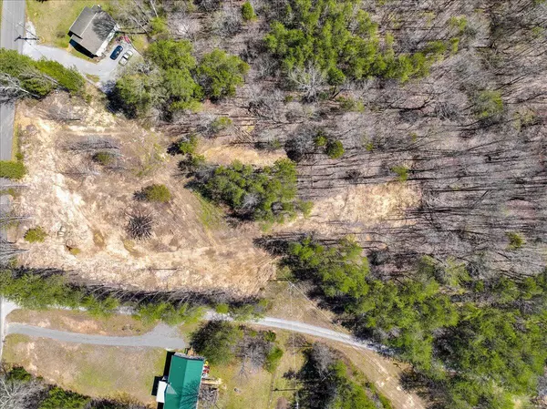 190 Camp Agape RD Benton, TN 37307