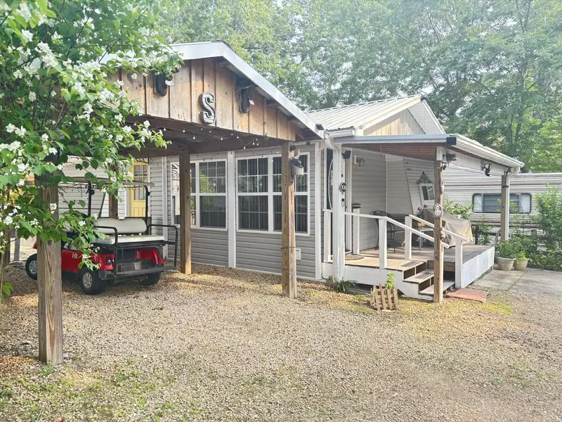 22 Chippewa TRL, Crossville, TN 38572