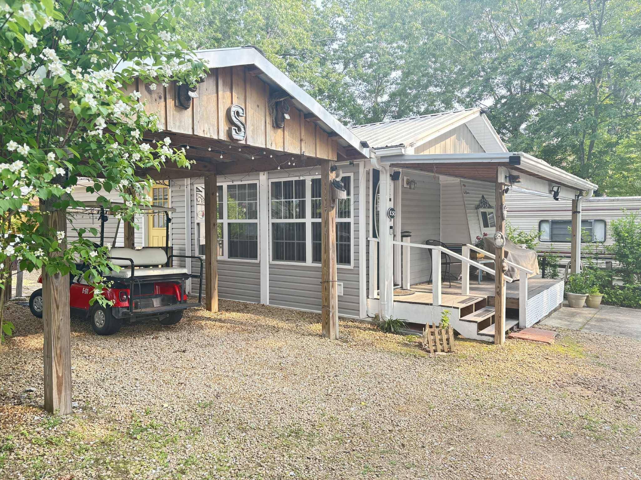 22 Chippewa TRL, Crossville, TN 38572