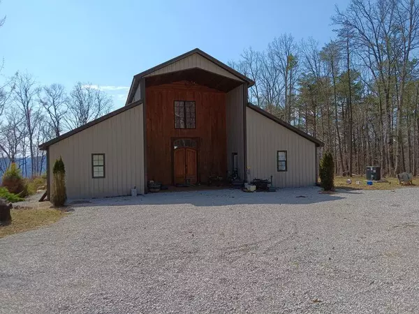 Pikeville, TN 37367,400 Maple LN