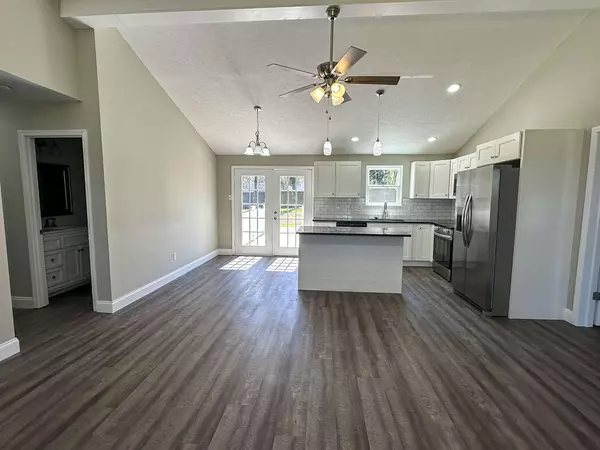 Knoxville, TN 37914,5232 Pinnacle DR