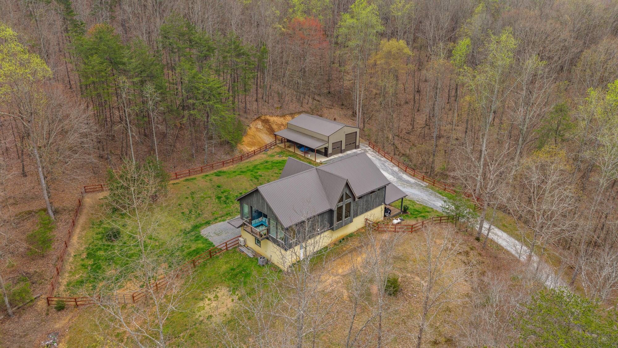 2476 Guinn Narrows RD, Decatur, TN 37322